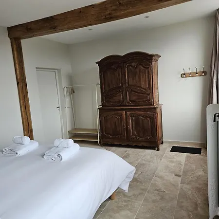 Hébergement de vacances Château De La Follie - Le Bourgot Pierrefonds