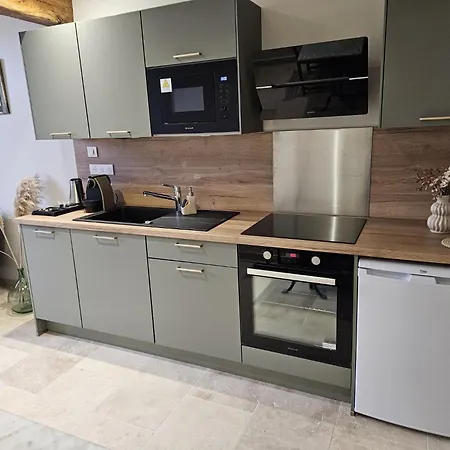 Château De La Follie - Le Bourgot Hébergement de vacances