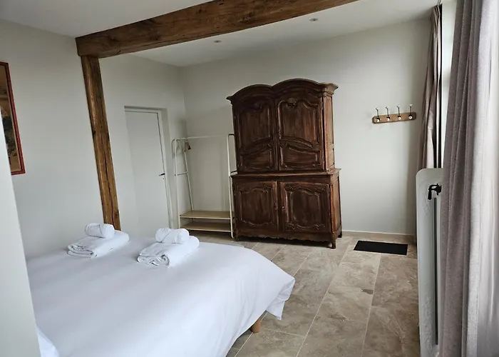 Hébergement de vacances Château De La Follie - Le Bourgot Pierrefonds